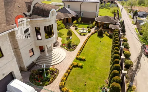 2-этажный коттедж 529.6 м² с отделкой