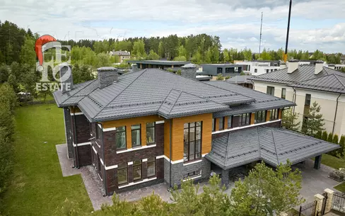 2-этажный коттедж 703 м² без отделки