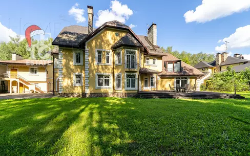 2-этажный коттедж 700 м² с отделкой