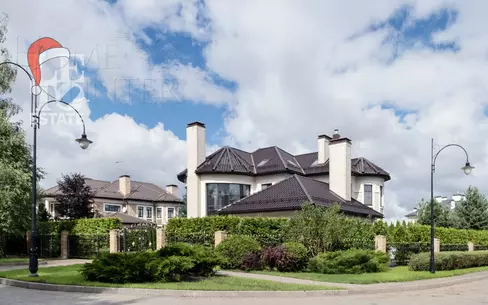 2-этажный коттедж 631 м² без отделки