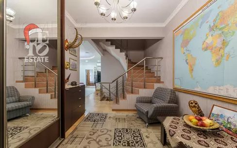 2-этажный таунхаус 428 м² с отделкой