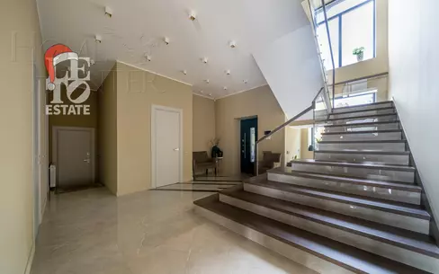 2-этажный коттедж 1 100 м² с отделкой