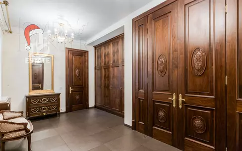 2-этажный коттедж 817 м² с отделкой