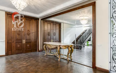 2-этажный коттедж 817 м² с отделкой