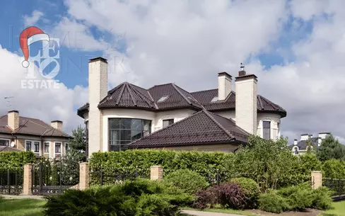 2-этажный коттедж 631 м² без отделки