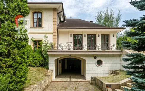 2-этажный коттедж 650 м² с отделкой