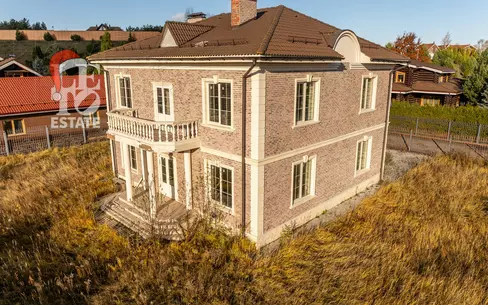 2-этажный коттедж 460 м² без отделки