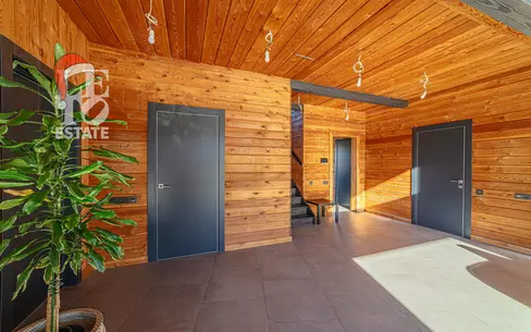 2-этажный коттедж 220 м² с отделкой