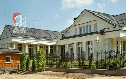 2-этажный коттедж 1 569 м² без отделки