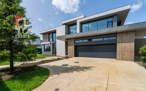 2-этажный коттедж 891 м² без отделки