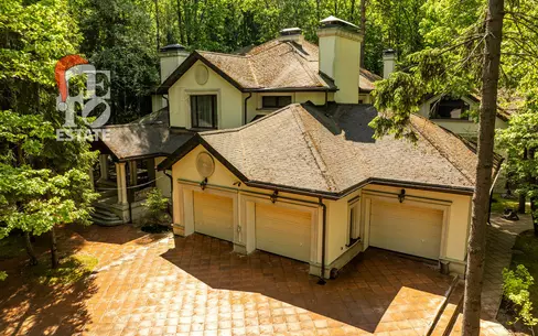 2-этажный коттедж 1 025 м² с отделкой