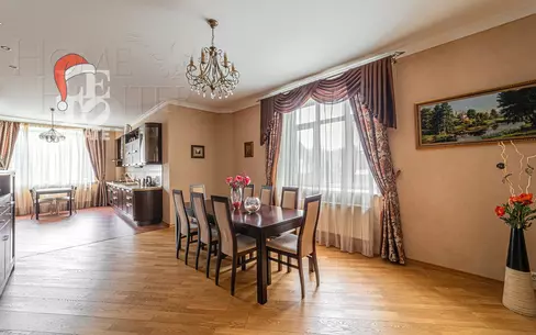 2-этажный коттедж 350 м² с отделкой