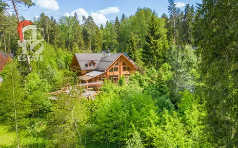 2-этажный коттедж 400 м² с отделкой