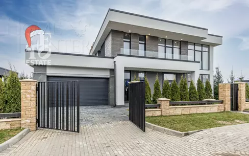 2-этажный коттедж 470 м² с отделкой