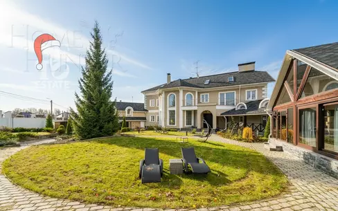 2-этажный коттедж 1 512 м² с отделкой