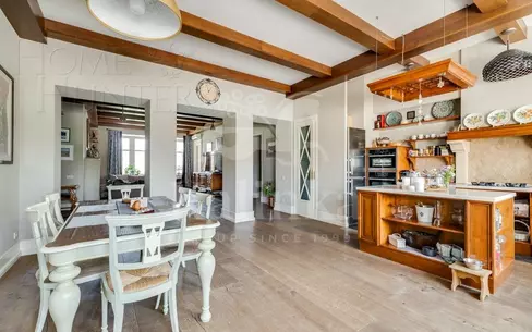 4-КОМН. КВАРТИРА С ОТДЕЛКОЙ 166 М² НА 4 ЭТАЖЕ