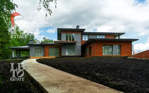 2-этажный коттедж 539.3 м² без отделки