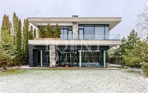 2-этажный коттедж 663 м² с отделкой