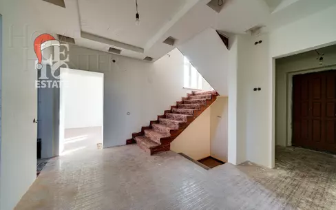 3-этажный коттедж 330 м² с отделкой