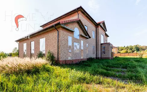 2-этажный коттедж 1 050 м² без отделки