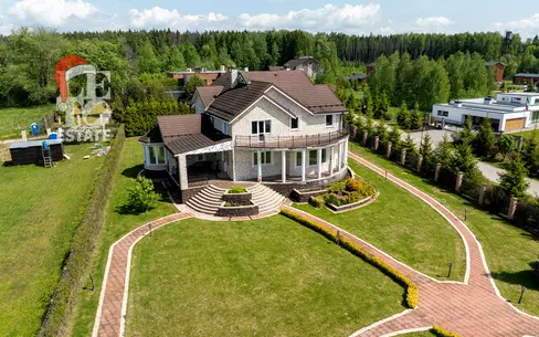 2-этажный коттедж 795 м² без отделки