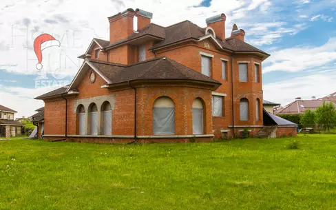 2-этажный коттедж 785 м² без отделки