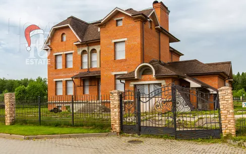 2-этажный коттедж 785 м² без отделки