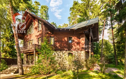 3-этажный коттедж 490 м² с отделкой