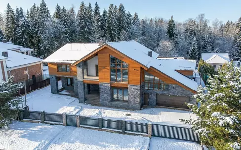 2-этажный коттедж 1 150 м² без отделки