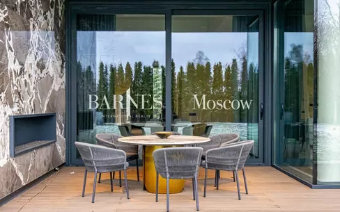 2-этажный коттедж 663 м² с отделкой