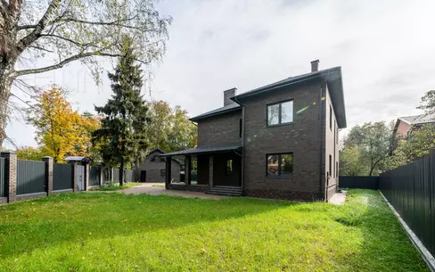 2-этажный коттедж 543.4 м² без отделки