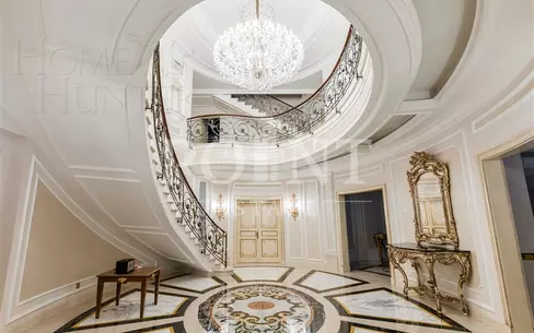 2-этажный коттедж 2 100 м² с отделкой