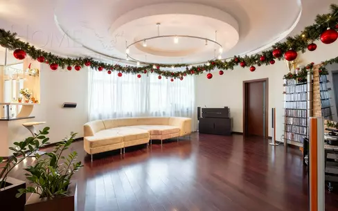 4-КОМН. КВАРТИРА С ОТДЕЛКОЙ 200 М² НА 18 ЭТАЖЕ