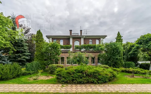 2-этажный коттедж 461.4 м² с отделкой