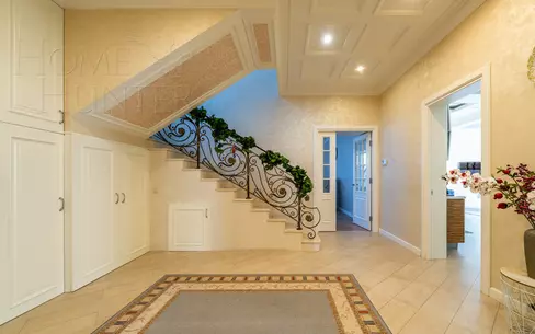 2-этажный коттедж 530 м² с отделкой