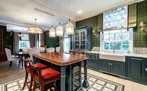 2-этажный таунхаус 420 м² с отделкой