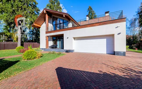 2-этажный коттедж 313 м² с отделкой