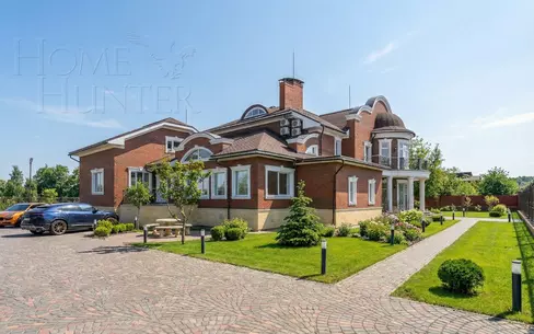 2-этажный коттедж 1 110 м² с отделкой