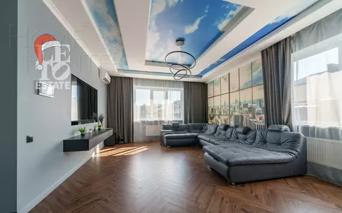 2-этажный коттедж 244 м² с отделкой