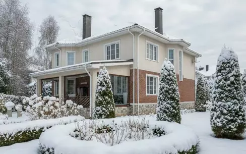 2-этажный коттедж 400 м² с отделкой