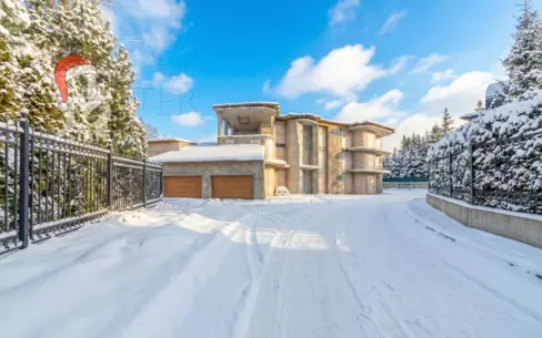 3-этажный коттедж 1 451 м² без отделки