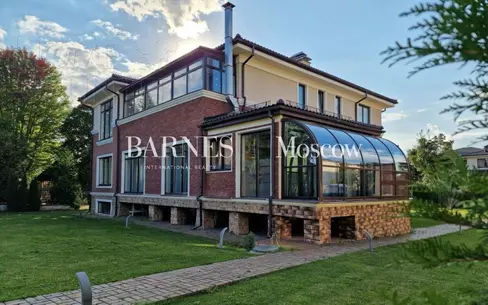 2-этажный коттедж 593 м² с отделкой