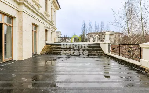 2-этажный коттедж 688 м² без отделки