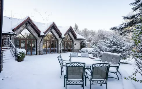 2-этажный коттедж 1 012 м² с отделкой