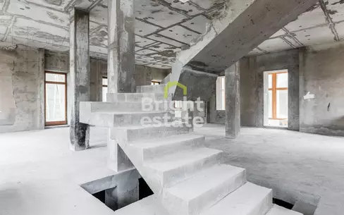 2-этажный коттедж 680 м² без отделки