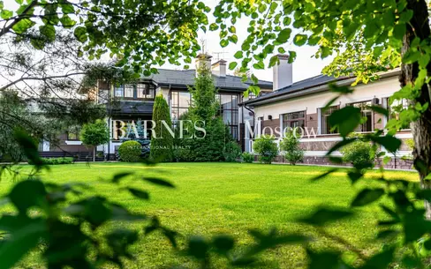 2-этажный коттедж 1 157 м² с отделкой