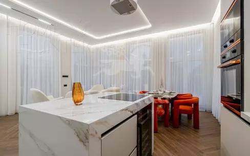 2-этажный коттедж 250 м² с отделкой