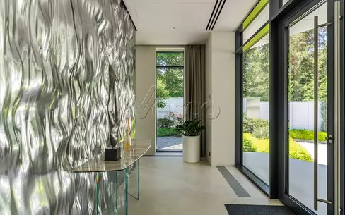 2-этажный коттедж 800 м² с отделкой