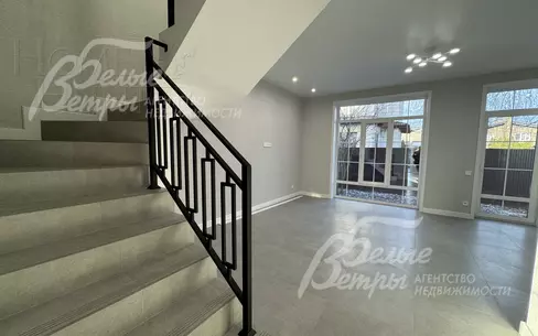 3-этажный коттедж 148 м² с отделкой