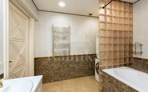 5-КОМН. КВАРТИРА С ОТДЕЛКОЙ 150 М² НА 7 ЭТАЖЕ